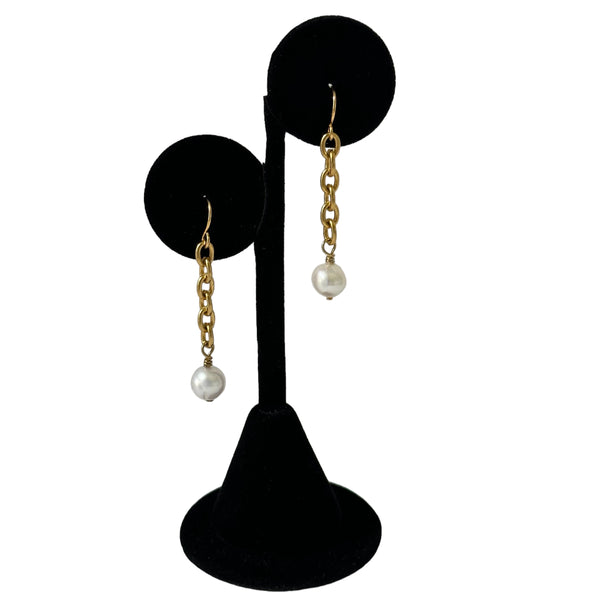 "Barbie" Pearl & Stainless Steel Gold Earrings